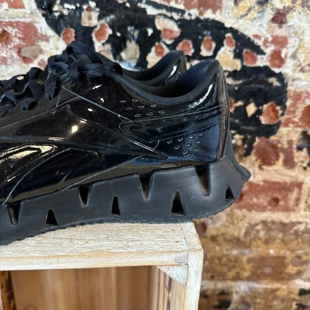 Reebok Zig Dynamica 2.0 Mens Triple Black Patent Running Shoes GX7542 Size 12
